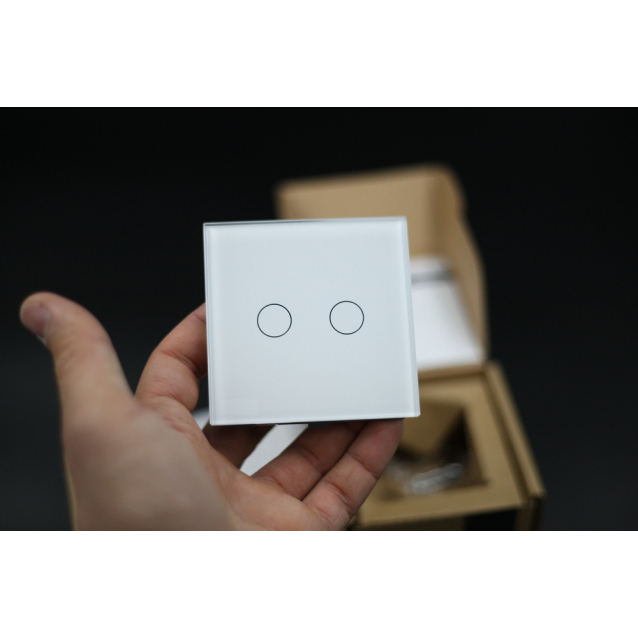 Сенсорная кнопка 2 сенсора 12/24В Livolo белый стекло (VL-C702CH-11)